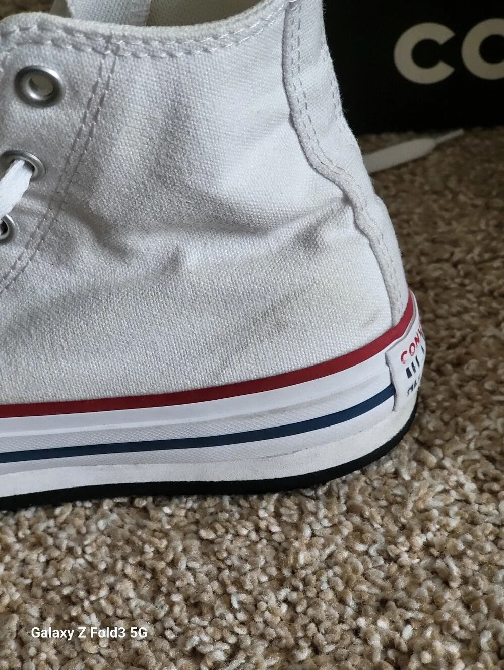 ♥️EUC♥️ Converse Girls White Platform High-Top Sneakers with Red & Black Trim